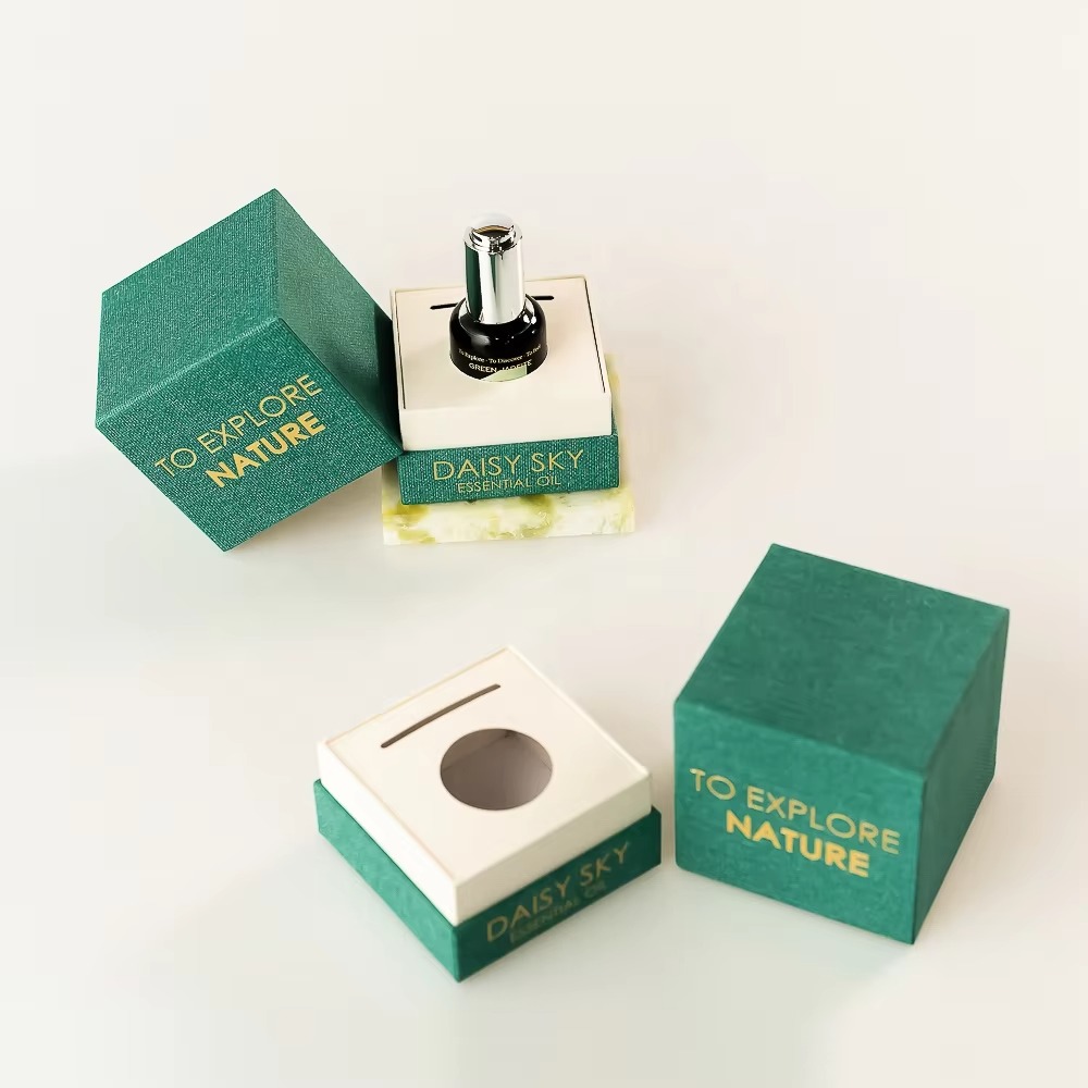 صندوق تغليف مخصص للعناية بالبش - مراجعة Luxury Skincare Brand وسعره